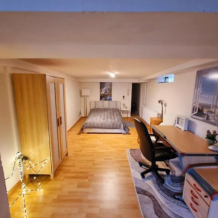 Souterrainwohnung Zentrale Lage In เดทโมลด์ ภายนอก รูปภาพ